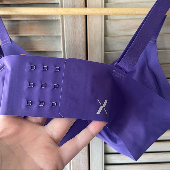 Knix NWOT Periwinkle Padded V-Neck Bra - Thin Strap size:6 fits 32DD, 34DD, 32E - Picture 8 of 10